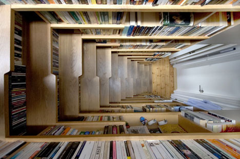 Escaleras de libros