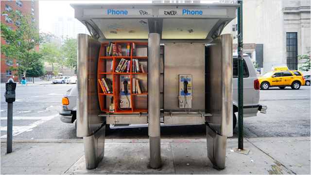 Librerías en Cabinas Telefónicas (StreetArt)