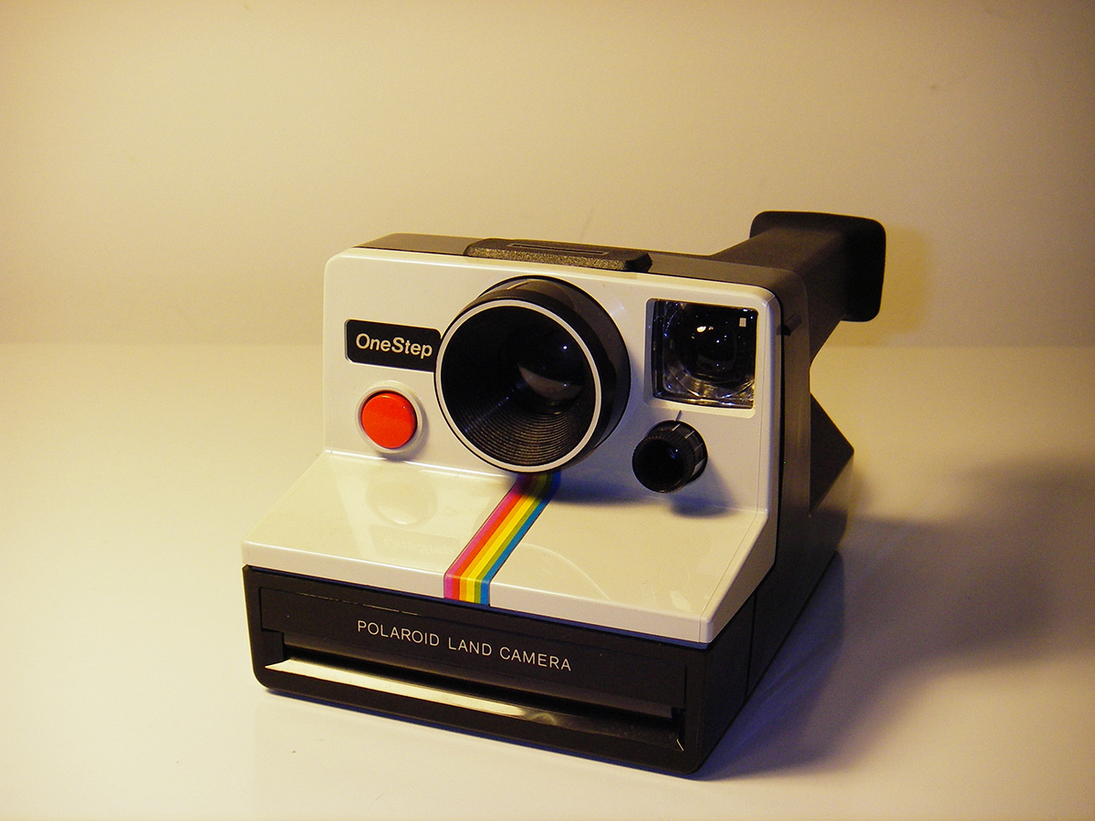Cámara Polaroid. Foto por Mike.