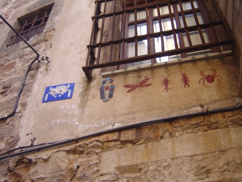 Graffiti Mosaico, Barrio Gótico de Barcelona. Junio, 2006. Foto: Ro